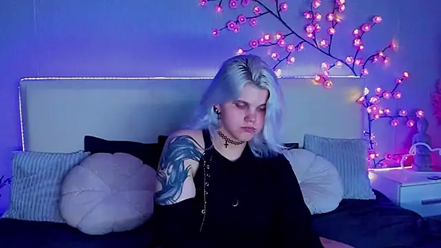 JoannLowe online show from 09-09-25, 07:57