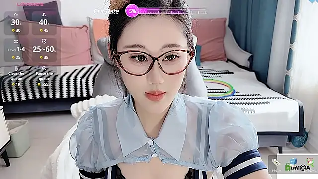 QQ-tutu online show from 02-28-25, 05:48