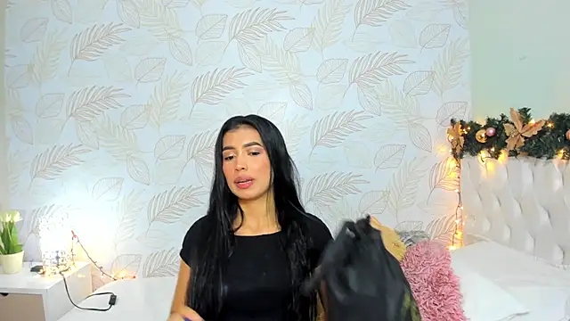 TianaReedd online show from 12-14-24, 12:01