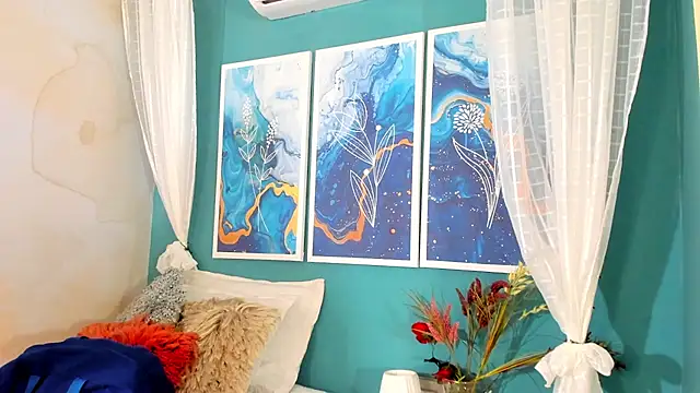 TianaReedd online show from 03-12-25, 12:47