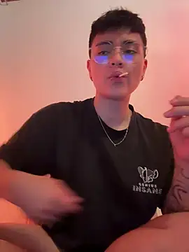 Ashley Chriss online show from 12-22-24, 08:49