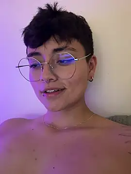 Ashley Chriss online show from 02-22-25, 06:17