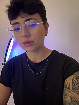 Ashley Chriss online show from 03-09-25, 11:03