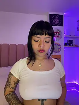 Ashley Chriss online show from 03-19-25, 02:05