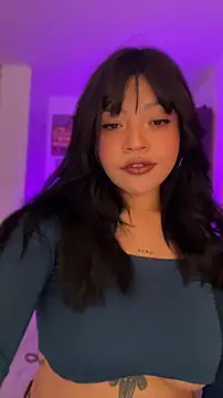 Ashley Chriss online show from 05-17-26, 06:44