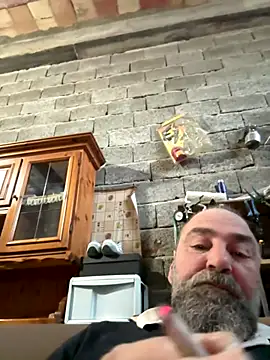 Snapshot of ros217 chatting on 11-15-25, 03:08 ros217 online show from 11-15-25, 03:08