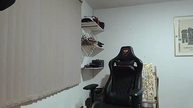 Siriss boyrag online show from 01-25-25, 11:54