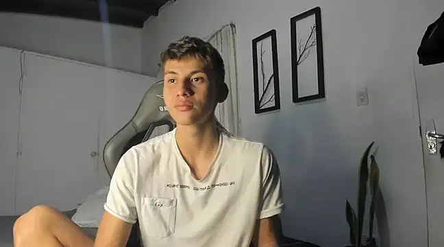 Snapshot of miguel_hz chatting on 02-03-25, 09:07 miguel hz online show from 02-03-25, 09:07