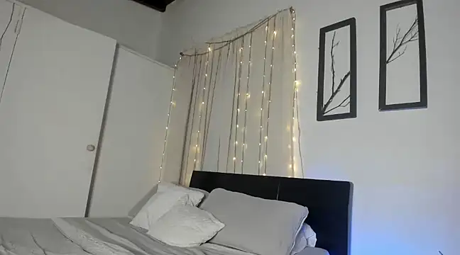 Snapshot of miguel_hz chatting on 02-12-25, 12:37 miguel hz online show from 02-12-25, 12:37