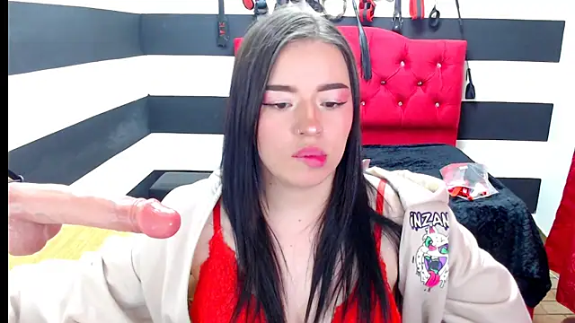 Snapshot of Marian_Ran chatting on 01-07-25, 09:29 Marian Ran online show from 01-07-25, 09:29