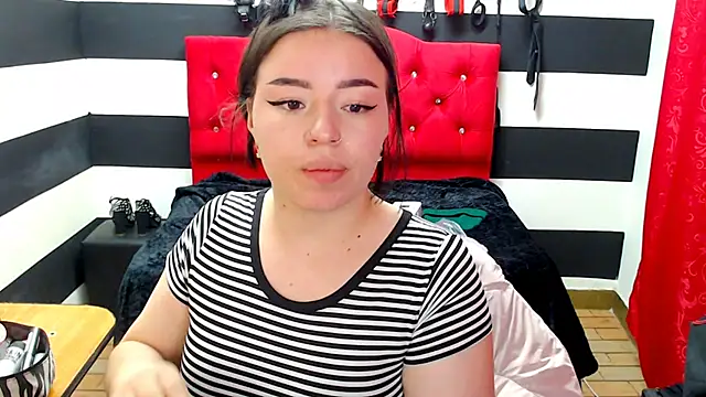 Snapshot of Marian_Ran chatting on 01-16-25, 05:11 Marian Ran online show from 01-16-25, 05:11