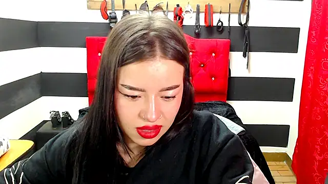 Snapshot of Marian_Ran chatting on 01-16-25, 09:37 Marian Ran online show from 01-16-25, 09:37