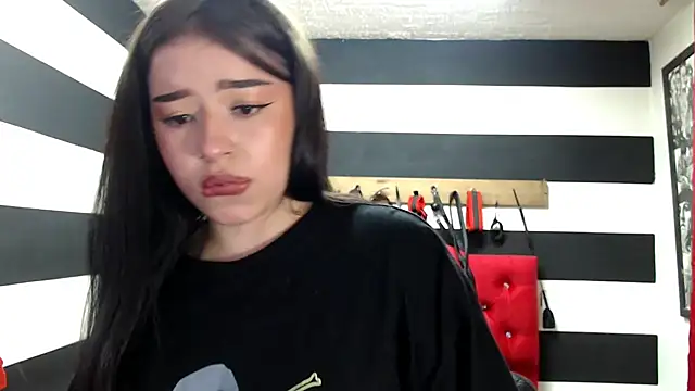 Snapshot of Marian_Ran chatting on 02-03-25, 10:25 Marian Ran online show from 02-03-25, 10:25