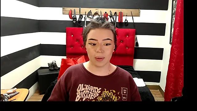 Snapshot of Marian_Ran chatting on 02-08-25, 03:08 Marian Ran online show from 02-08-25, 03:08