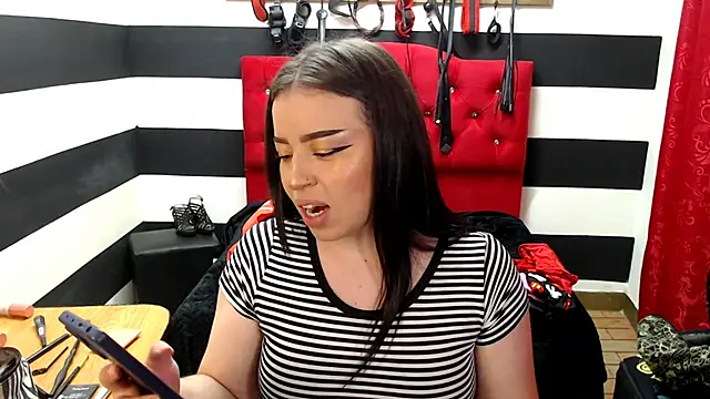 Snapshot of Marian_Ran chatting on 02-10-25, 03:03 Marian Ran online show from 02-10-25, 03:03