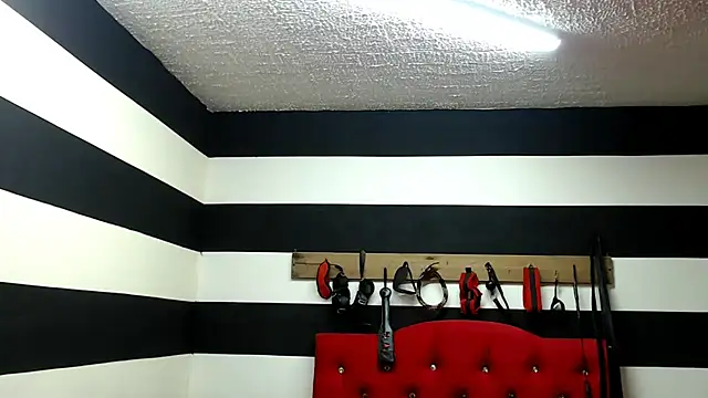 Snapshot of Marian_Ran chatting on 03-06-25, 05:03 Marian Ran online show from 03-06-25, 05:03