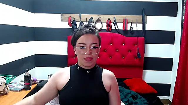 Snapshot of Marian_Ran chatting on 03-13-25, 12:13 Marian Ran online show from 03-13-25, 12:13