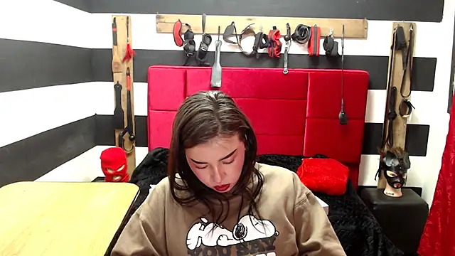 Snapshot of Marian_Ran chatting on 03-14-25, 10:29 Marian Ran online show from 03-14-25, 10:29