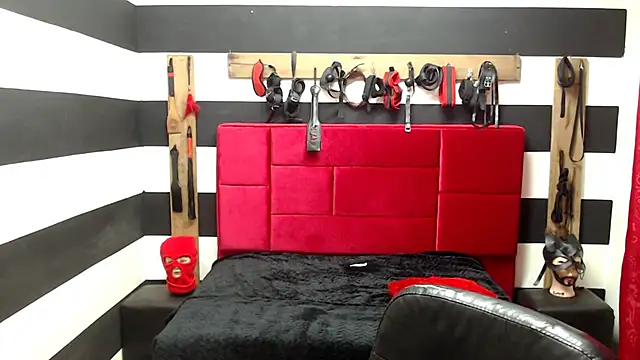 Snapshot of Marian_Ran chatting on 03-17-25, 05:34 Marian Ran online show from 03-17-25, 05:34