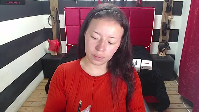 Snapshot of Marian_Ran chatting on 09-13-25, 04:12 Marian Ran online show from 09-13-25, 04:12