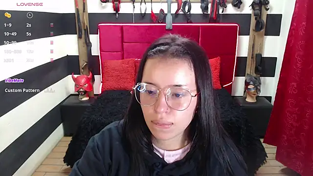 Snapshot of Marian_Ran chatting on 10-02-25, 03:35 Marian Ran online show from 10-02-25, 03:35