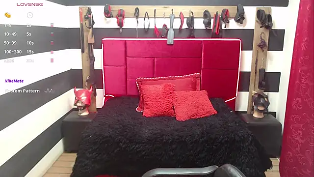 Snapshot of Marian_Ran chatting on 10-10-25, 02:54 Marian Ran online show from 10-10-25, 02:54