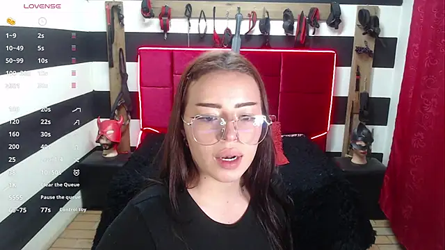 Snapshot of Marian_Ran chatting on 10-16-25, 03:51 Marian Ran online show from 10-16-25, 03:51