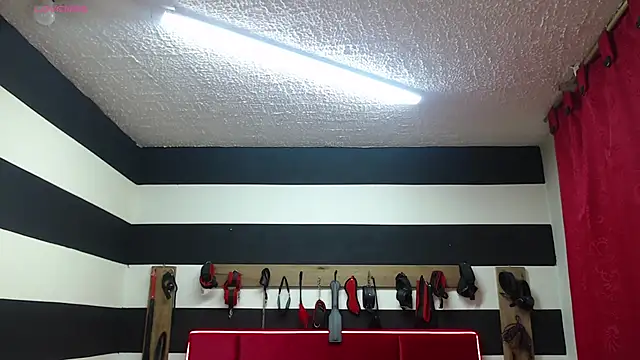 Snapshot of Marian_Ran chatting on 10-23-25, 03:17 Marian Ran online show from 10-23-25, 03:17