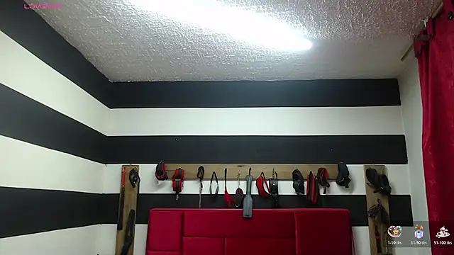 Snapshot of Marian_Ran chatting on 10-25-25, 04:31 Marian Ran online show from 10-25-25, 04:31