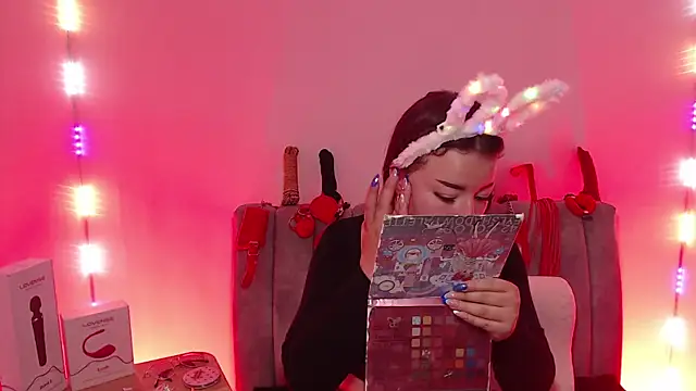 Marian Ran online show from 11-29-25, 03:09