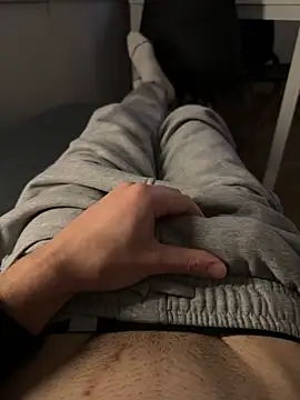 Snapshot of XMenX24 chatting on 12-13-24, 04:27 XMenX24 online show from 12-13-24, 04:27