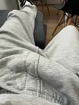 Snapshot of XMenX24 chatting on 02-03-25, 02:02 XMenX24 online show from 02-03-25, 02:02