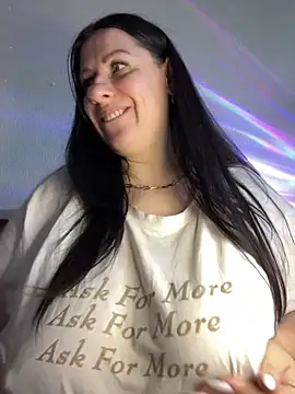 Evelinia online show from 09-25-25, 12:42