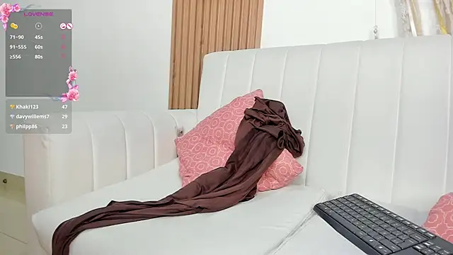 Snapshot of malak_nanyy chatting on 03-08-25, 05:59 malak nanyy online show from 03-08-25, 05:59