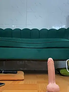 Snapshot of Bella_babei01 chatting on 01-09-25, 05:43 Bella babei01 online show from 01-09-25, 05:43