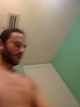 jorwee online show from 03-22-25, 01:43