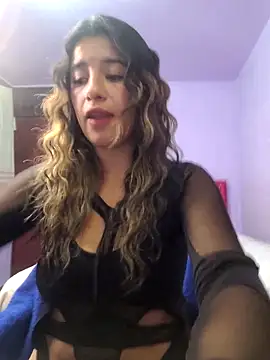 Snapshot of Valerie_b chatting on 11-02-25, 04:26 Valerie b online show from 11-02-25, 04:26