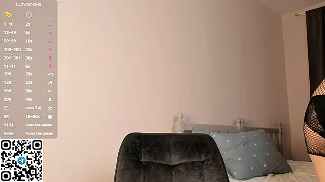 tyty piupiu online show from 10-12-25, 06:29