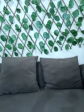 Snapshot of Bold-Cat chatting on 10-03-25, 06:38 Bold-Cat online show from 10-03-25, 06:38