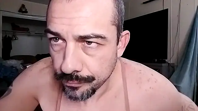 Snapshot of MasterJizzJunky chatting on 12-04-25, 11:08 MasterJizzJunky online show from 12-04-25, 11:08