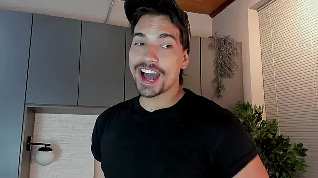 Snapshot of Ian_Daviz chatting on 03-17-25, 02:08 Ian Daviz online show from 03-17-25, 02:08