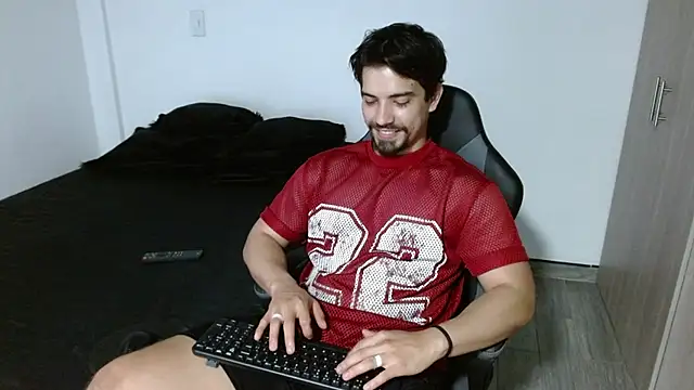 Ian Daviz online show from 11-18-25, 01:00