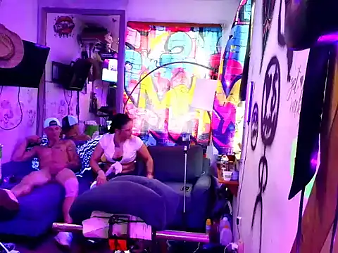 Snapshot of KRYZTALYNXXX chatting on 01-06-25, 08:18 KRYZTALYNXXX online show from 01-06-25, 08:18