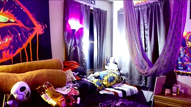 Snapshot of KRYZTALYNXXX chatting on 02-20-25, 01:36 KRYZTALYNXXX online show from 02-20-25, 01:36