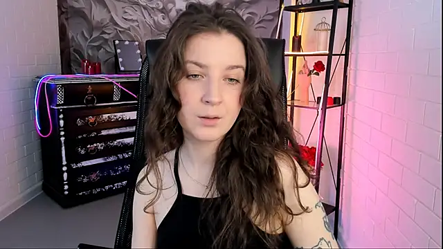 Snapshot of JackieByrd chatting on 09-14-25, 01:21 JackieByrd online show from 09-14-25, 01:21