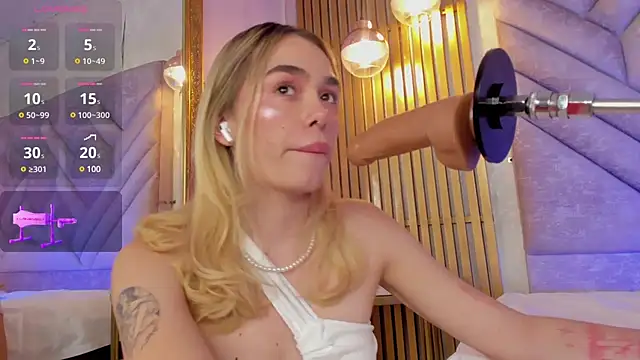 Lucy Vega online show from 12-07-24, 03:19