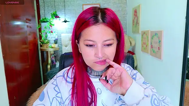 meghan nill online show from 11-27-25, 02:57