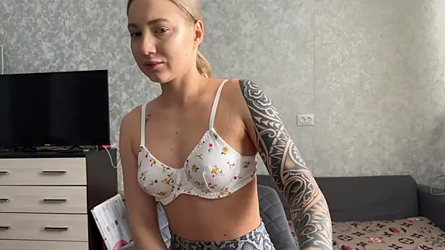 AnneBall online show from 03-03-25, 10:06