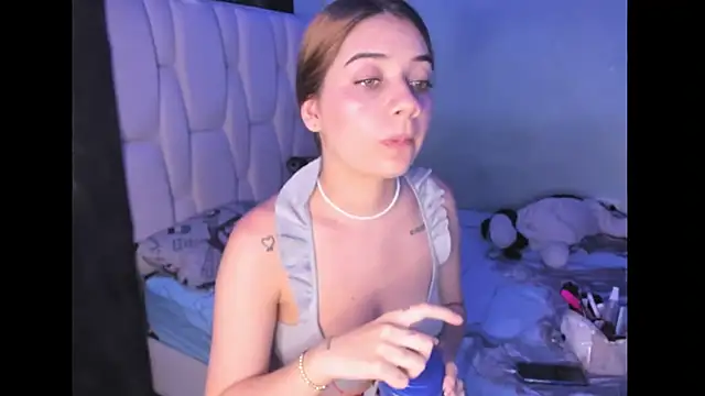 KittyKlum online show from 01-30-25, 09:14