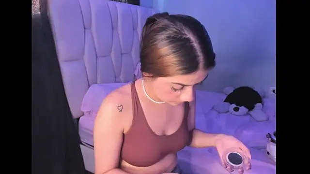 KittyKlum online show from 02-13-25, 06:48